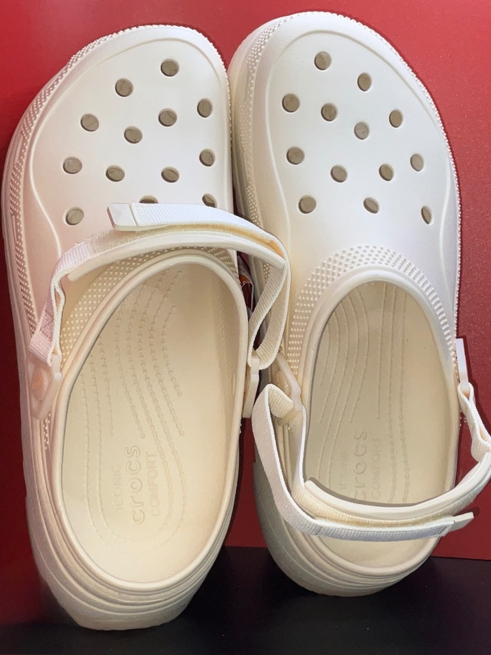 CROCS Classic Hiker Xscape Clog in Vanilla. US Men’s 11/EUR 45-46. NWT/NoBox